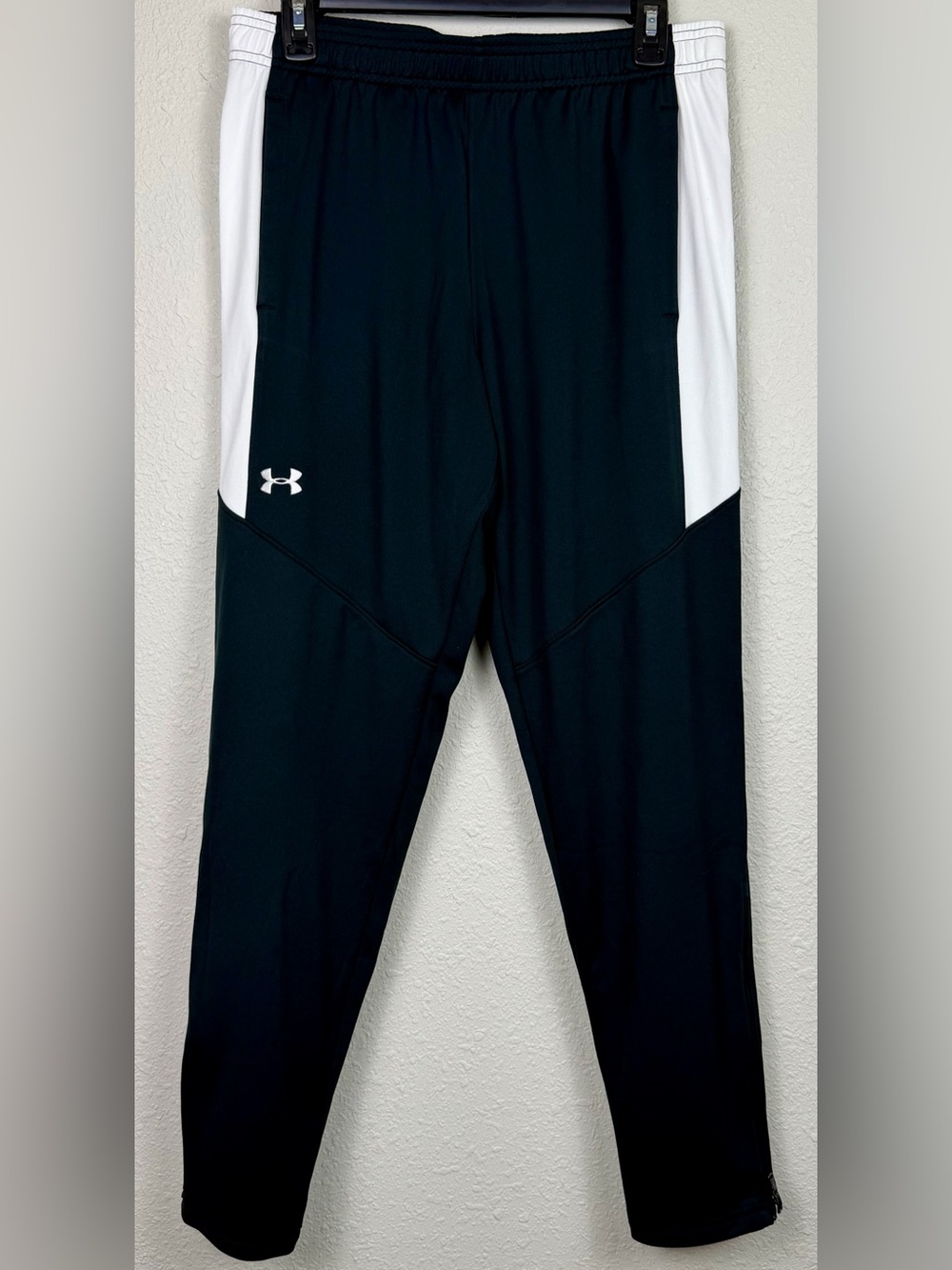 Under Armour Rival Knit Pants NWT Medium Athletic Track Pants Tapered Zip Ankle
